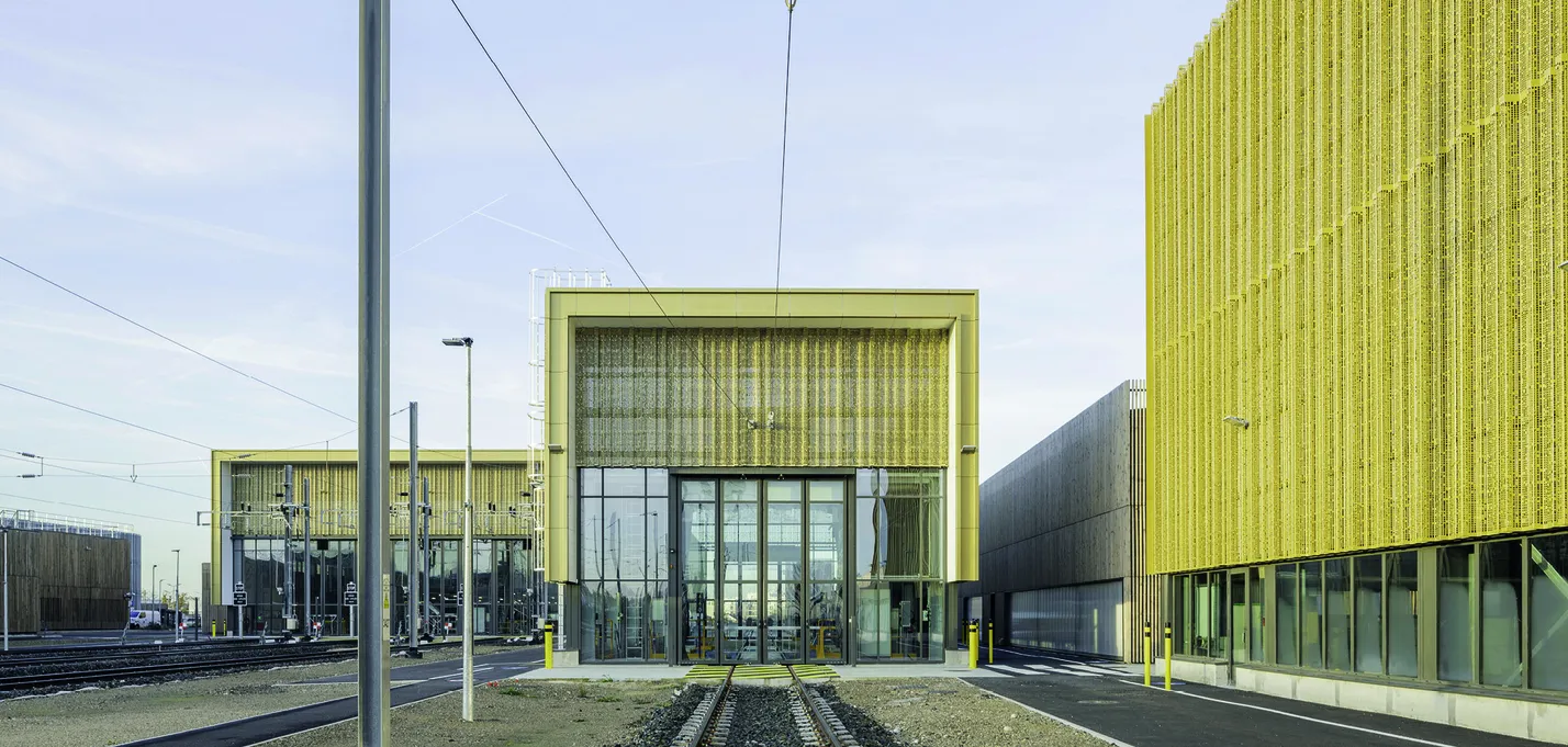 buildingCompressFormat_3 47_SNCF_Argenteuil_T2A2656.jpg