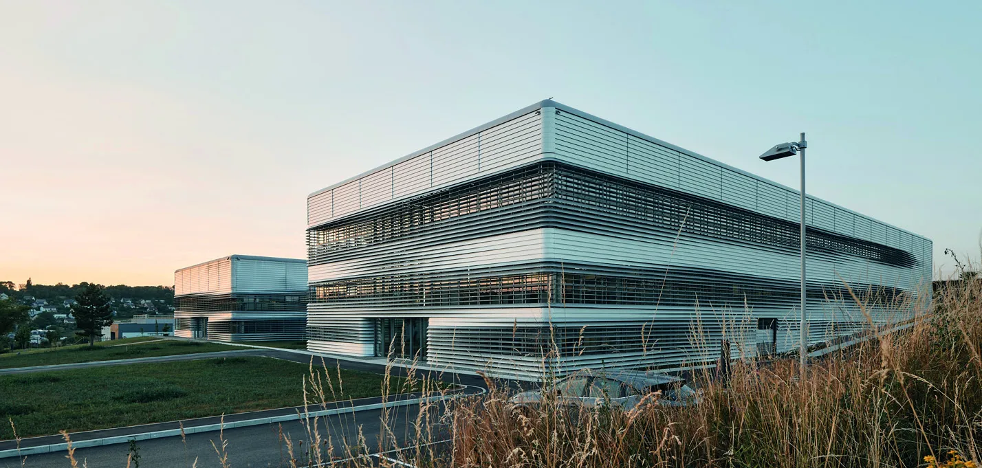 buildingCompressFormat_1 Sophysa_Besancon_Epaillard Machado_08.jpg