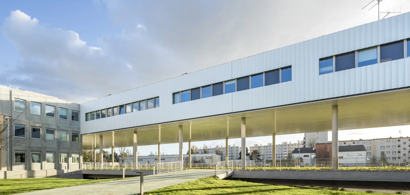 4 INA Bry-sur-Marne ©Sergio Grazia _buildingCompressFormat