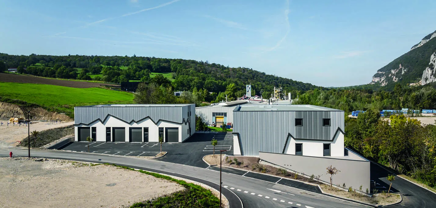 buildingCompressFormat_2 Le refuge 16.jpg