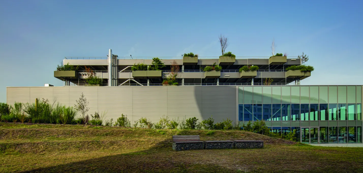 buildingCompressFormat_4 Silo 7.jpg