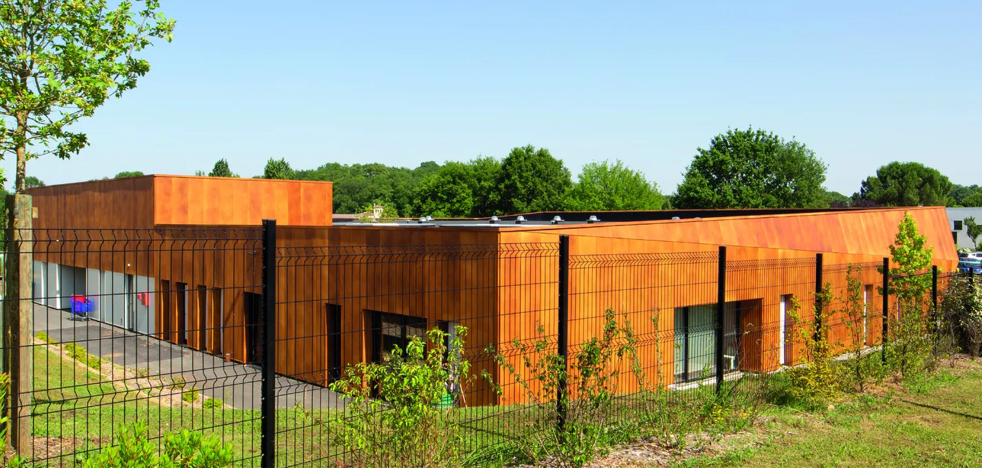 2 pole - beychac et caillau _buildingCompressFormat