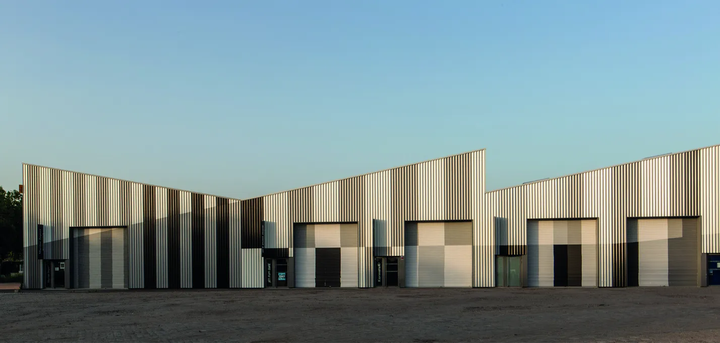 2 Pôle Nautique Moby Dick - Bordeaux © Denis Paillard_buildingCompressFormat