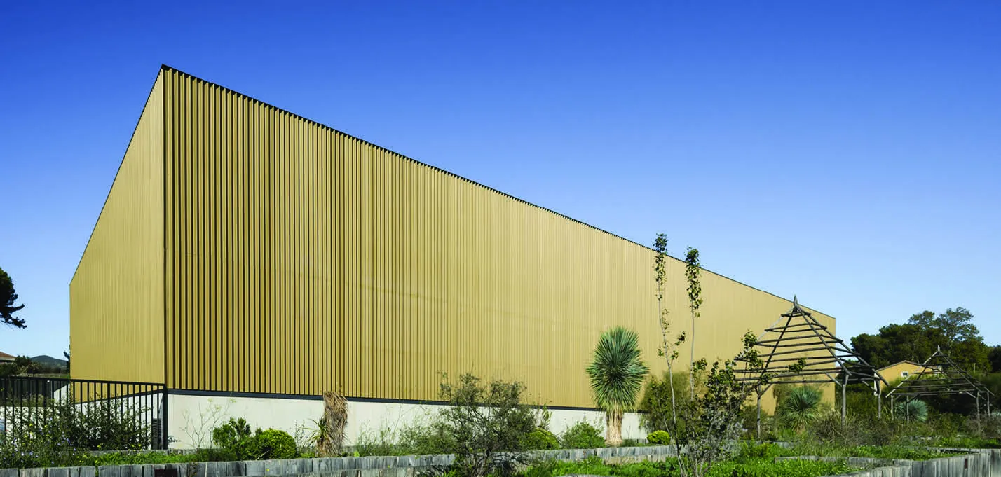 buildingCompressFormat_8b Malraux Marseille © L. Ricciotti.jpg