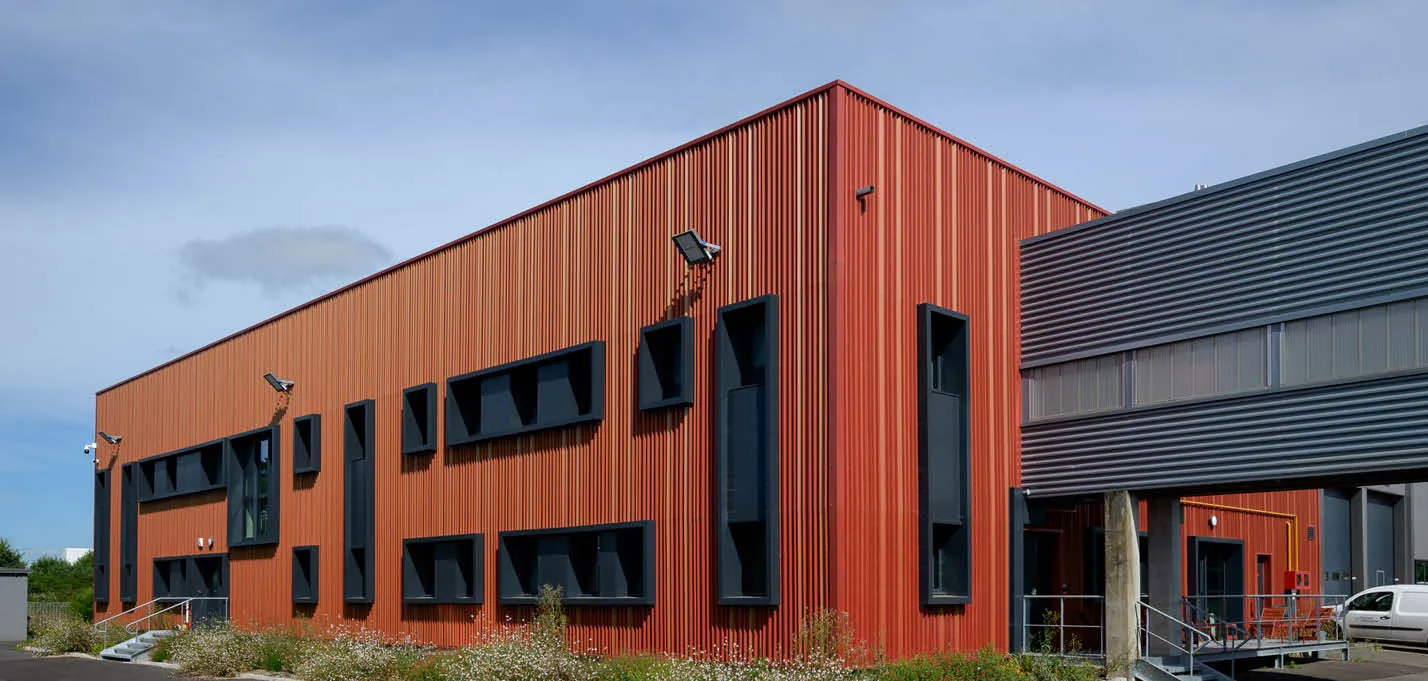 buildingCompressFormat_2 Centre Tougas 17.jpg