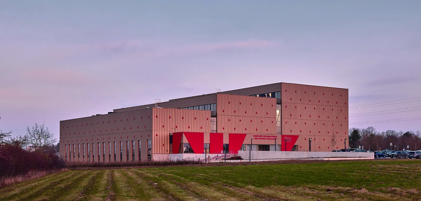 buildingCompressFormat_9 Cime 18.jpg