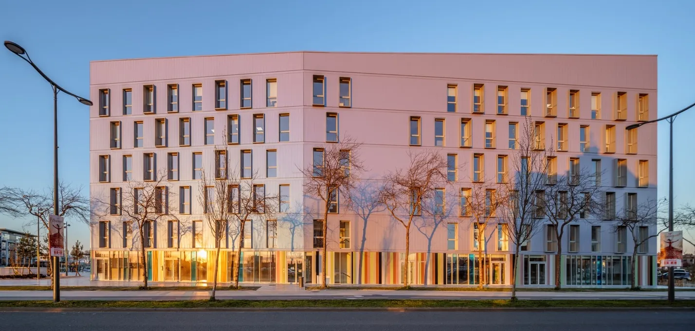 buildingCompressFormat_8 Quai de Leith  @ldkphoto-59.jpg