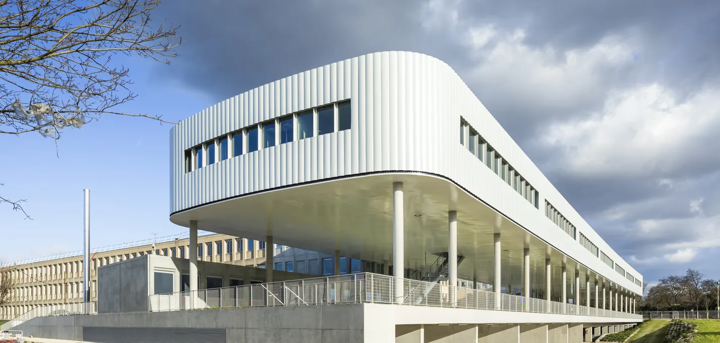 2 INA Bry-sur-Marne ©Sergio Grazia _buildingCompressFormat