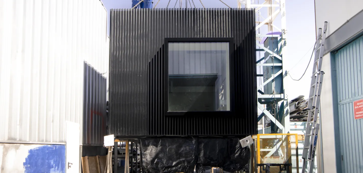 B HOME-158_buildingCompressFormat