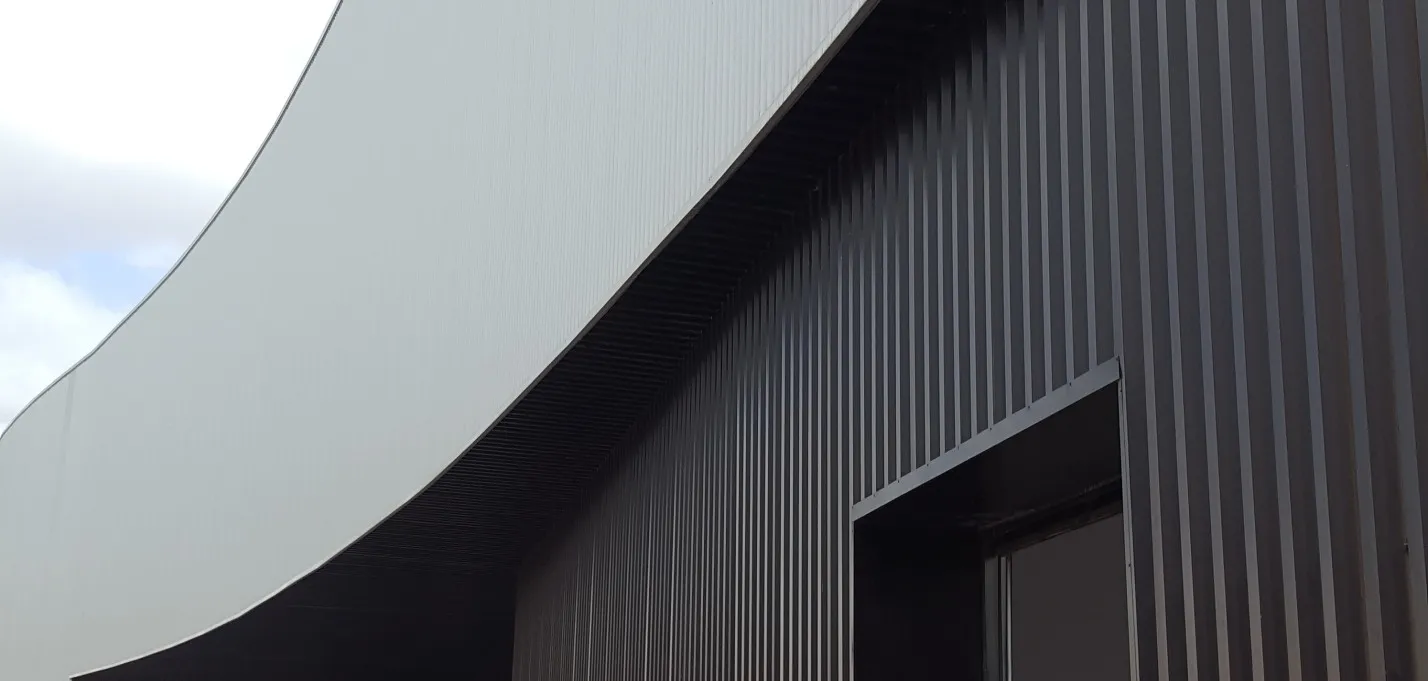 DHL CENTER-786_buildingCompressFormat