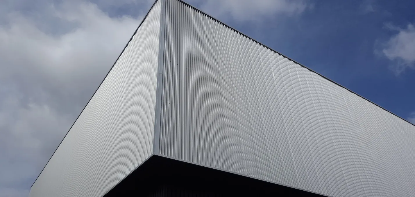 DHL CENTER-789_buildingCompressFormat